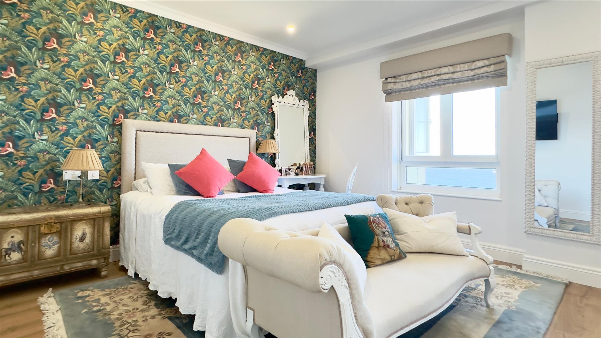 Image of House - 2 Bedrooms - 1 Bathrooms for Sale in South District-Gibraltar, Image 13